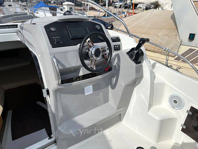 Jeanneau Cap camarat 7.5 wa serie 2 motor boat