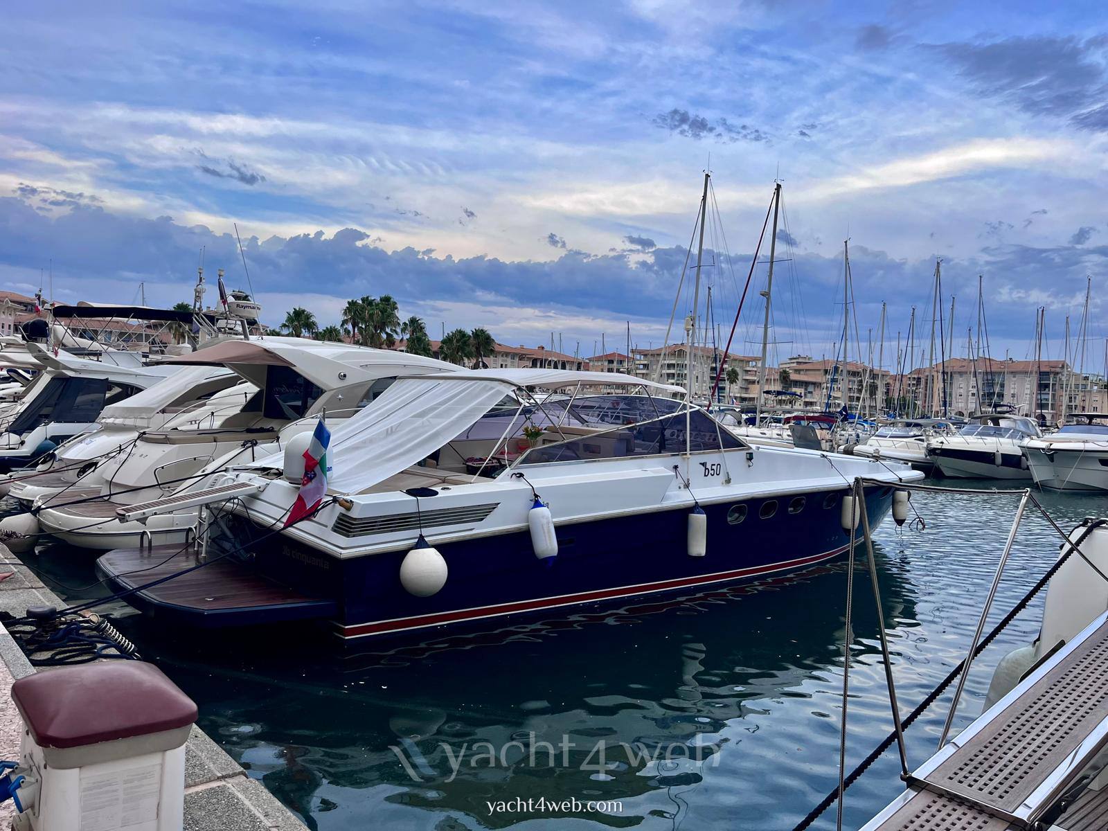 Cantieri di baia B 50 Bateau à moteur nouveau en vente