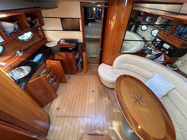 Rio 44 air ht Motor boat used for sale