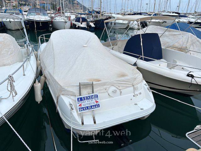 Quicksilver 650 cruiser Barca a motore usata in vendita