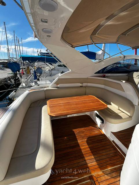 Fairline Targa 38 bateau à moteur