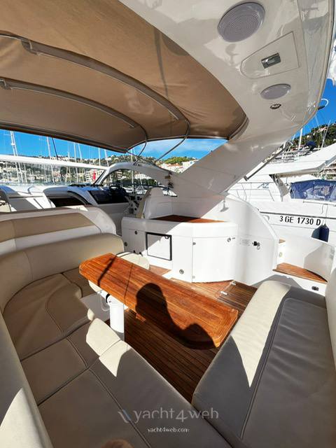 Fairline Targa 38 التعبير عن كروزر يستخدم