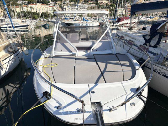 Jeanneau Cap camarat 9.0 wa Motor boat used for sale