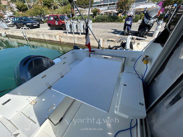 JEANNEAU Merry fisher 795 serie 2 Pilothouse used