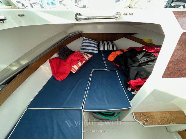 Jeanneau Merry fisher 610 hb Pilotina usato