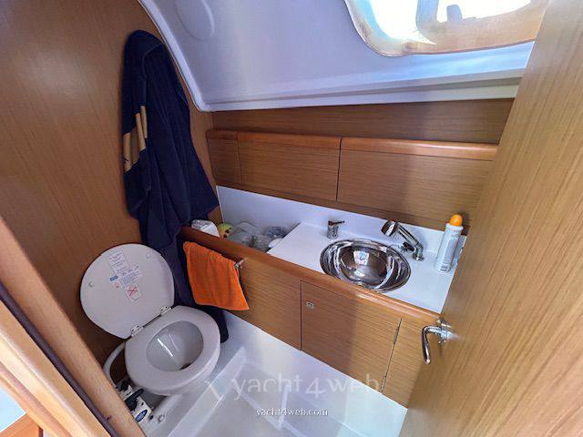 Jeanneau Sun odyssey 33i Sailing boat used for sale