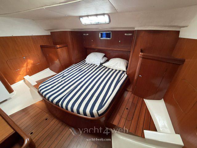 Beneteau Oceanis 40 cc القوارب الشراعية مستعملة للبيع