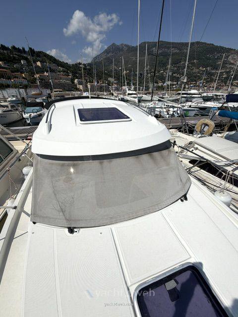 Beneteau Antares 8 Pilotina