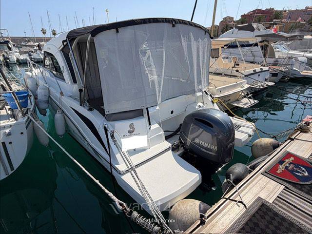 Beneteau Antares 8 Barca a motore usata in vendita