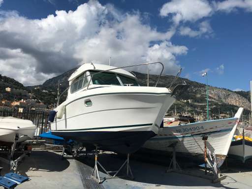 JEANNEAU JEANNEAU Merry fisher 805