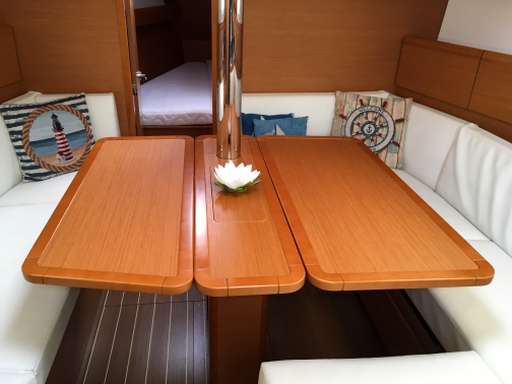 JEANNEAU JEANNEAU Sun odyssey 379