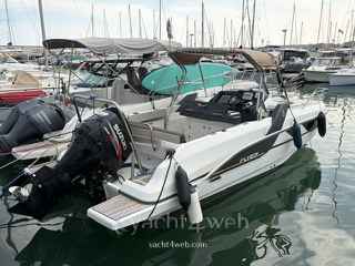 Beneteau Flyer 7.7 sun deck