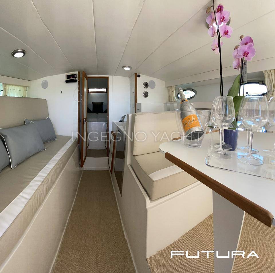 Tornado 38 flush deck