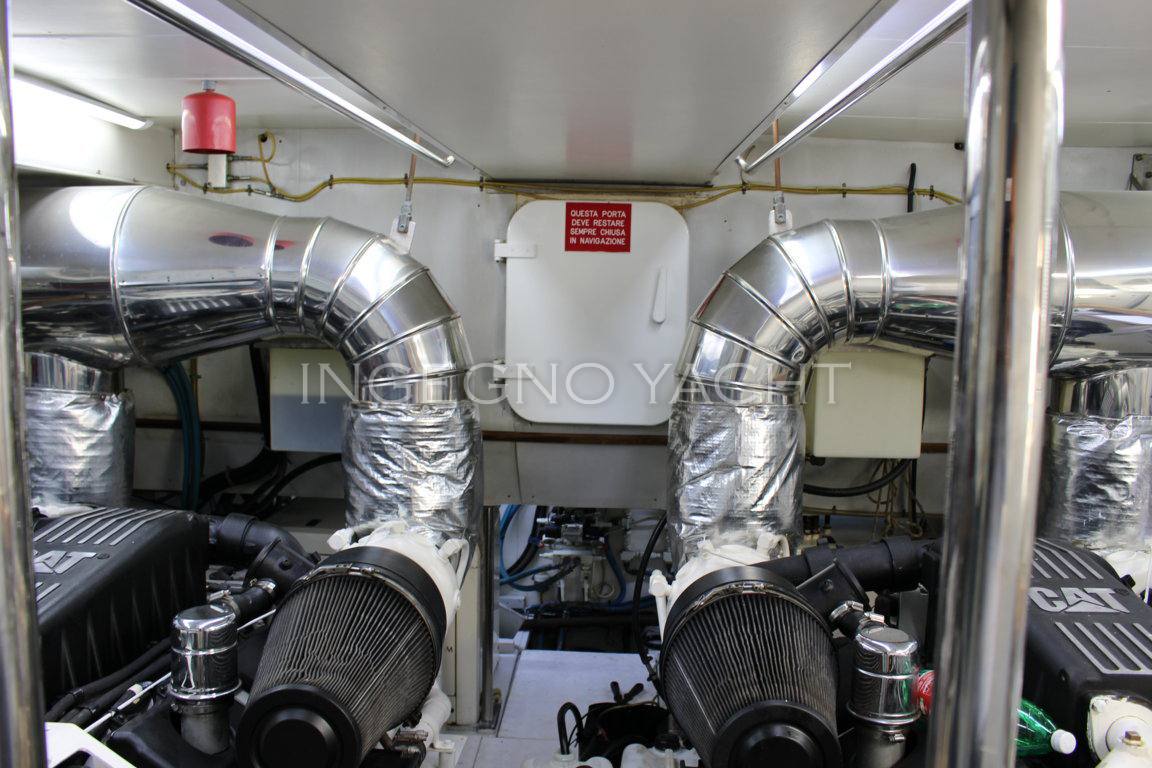 Alalunga 85 sport barco a motor