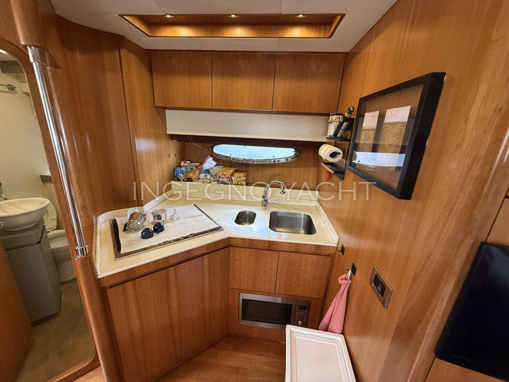 Rizzardi 45 incredible motor boat