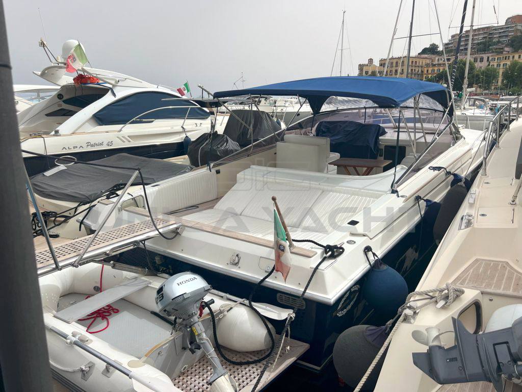 Magnum 40 Bateau à moteur nouveau en vente