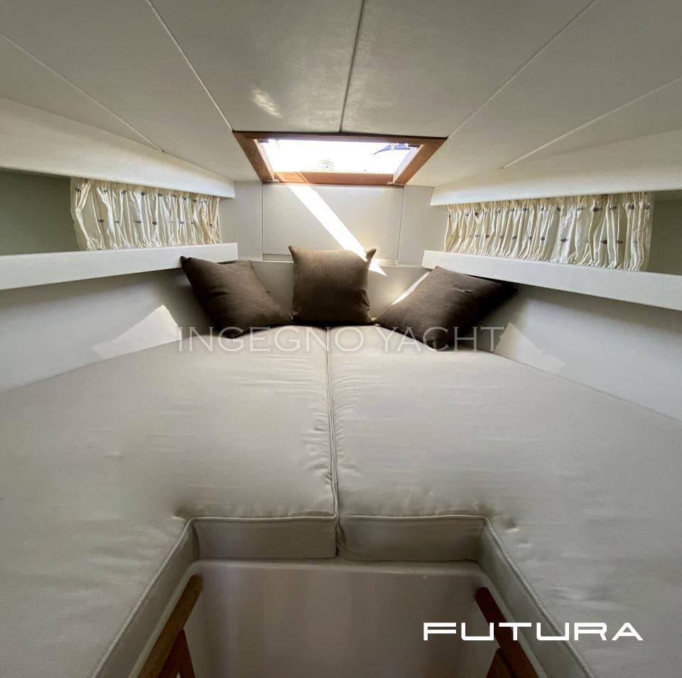 Tornado 38 flush deck Foto