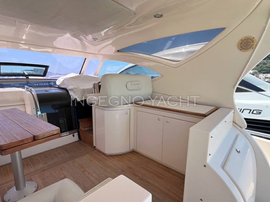 Cayman 43 bateau à moteur