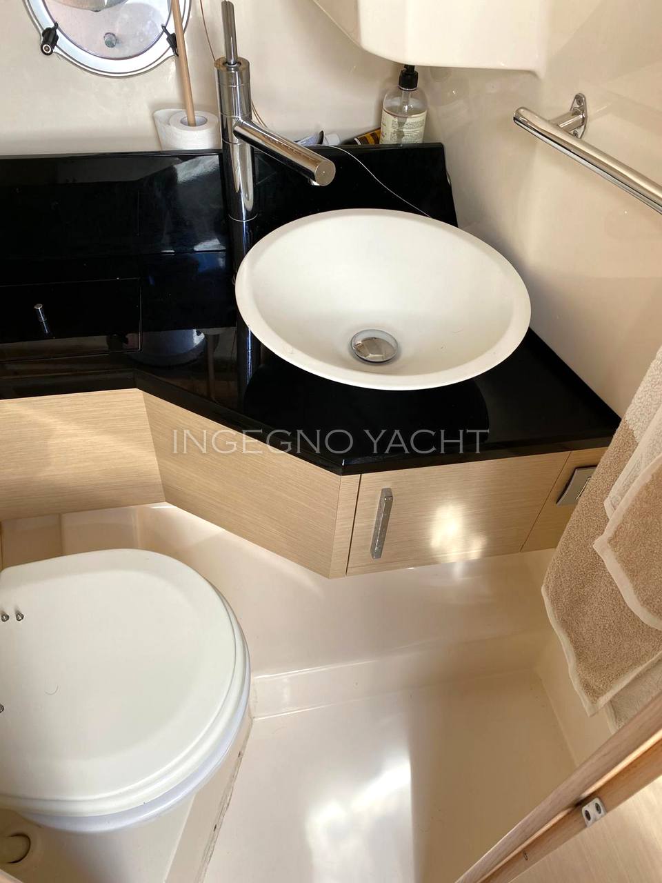 Sessa 30 key largo motor boat