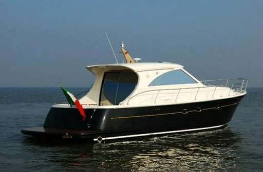 Cantieri estensi Cantieri estensi Goldstar 440 s