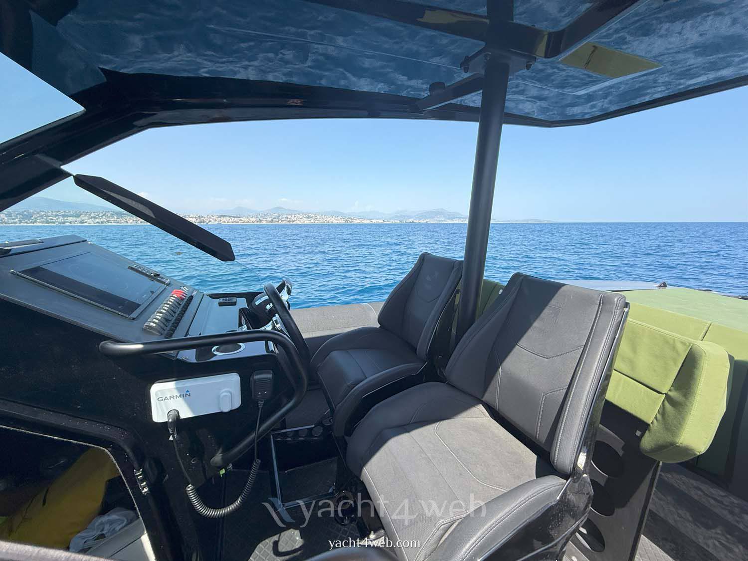 Goldfish 38 sport Iate a motor usado