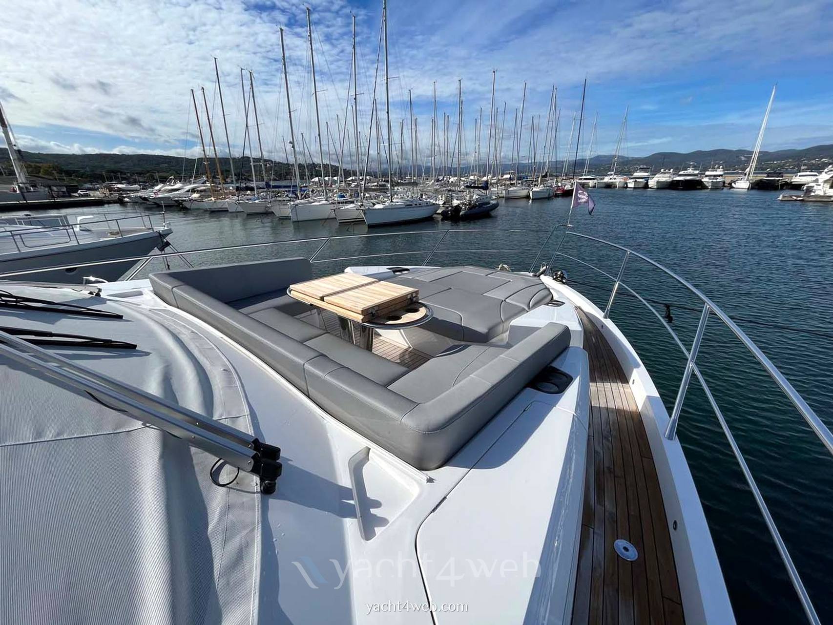 Sunseeker Manhattan 68 usato