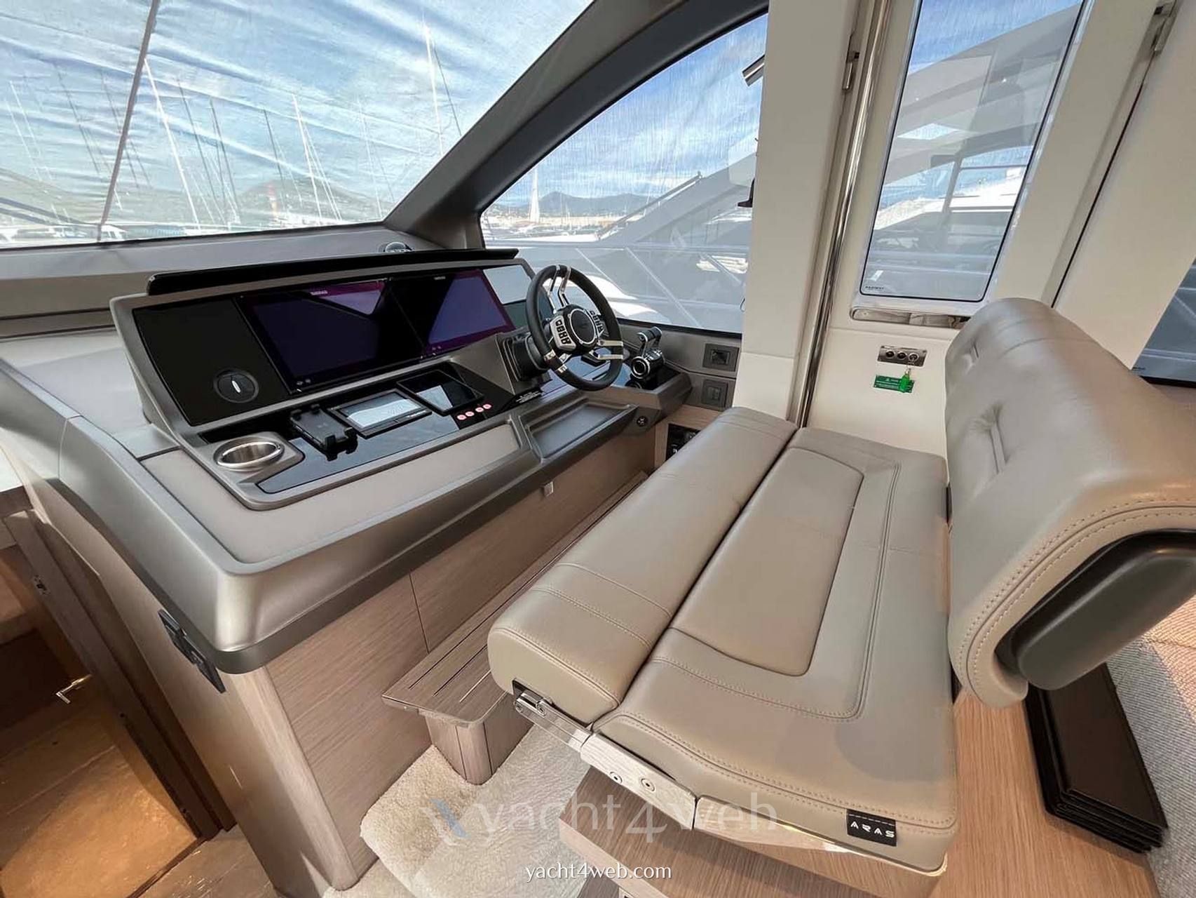 Sunseeker Manhattan 68 Barca a motore usata in vendita
