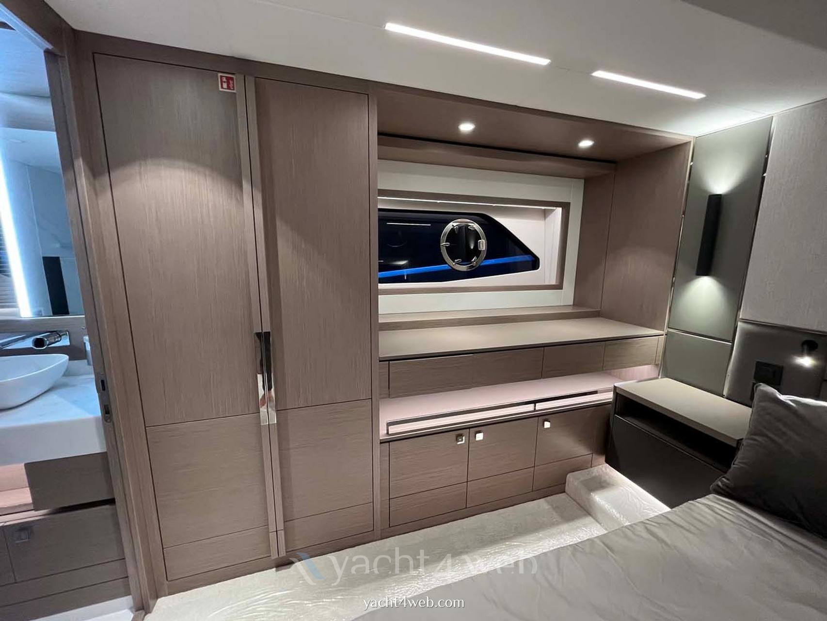 Sunseeker Manhattan 68 Barca a motore usata in vendita