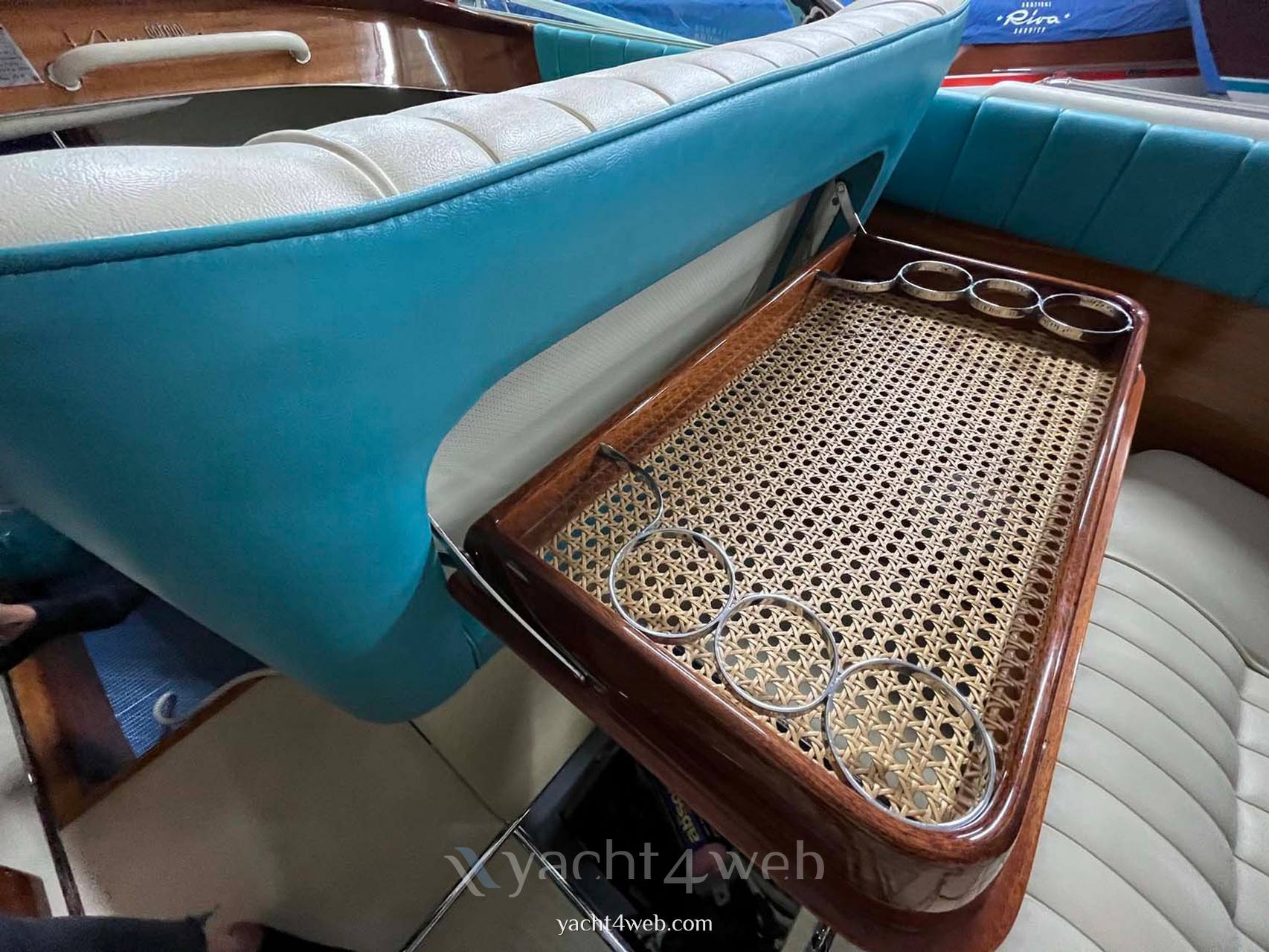 Riva Aquarama special используется