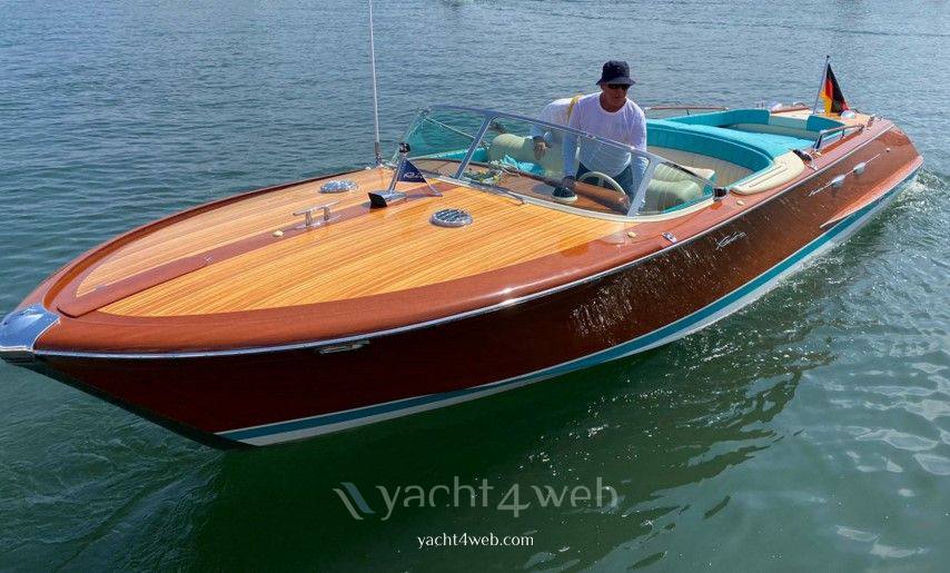 Riva Aquarama special Моторная лодка используется для продажи