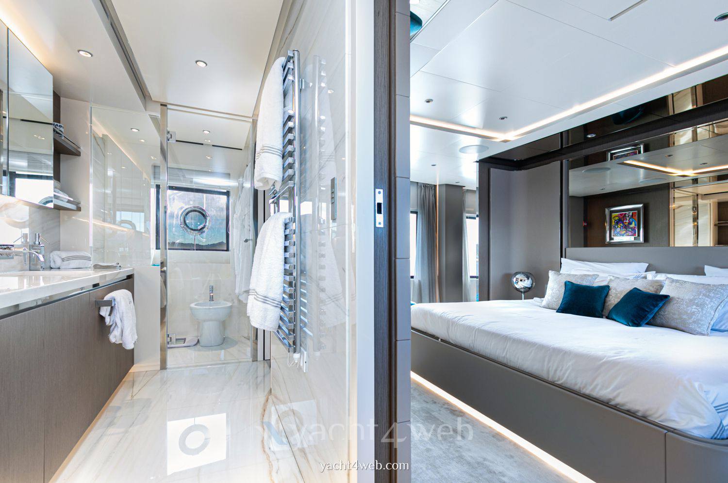 Custom line 106 Motoryacht verwendet