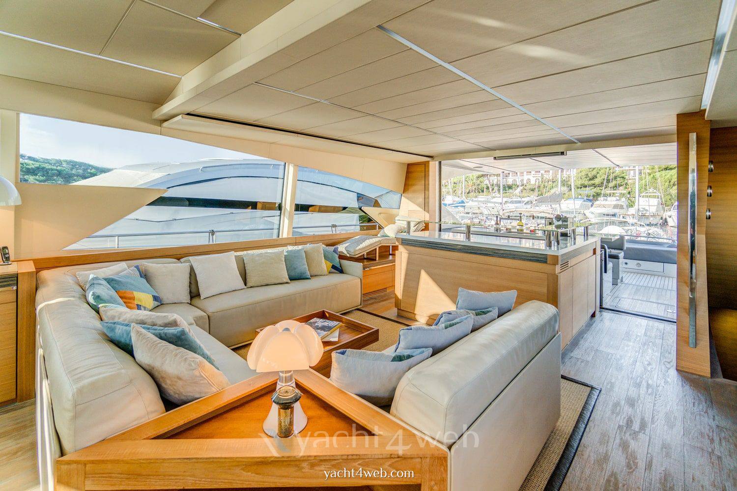 Pershing 92 barca a motore