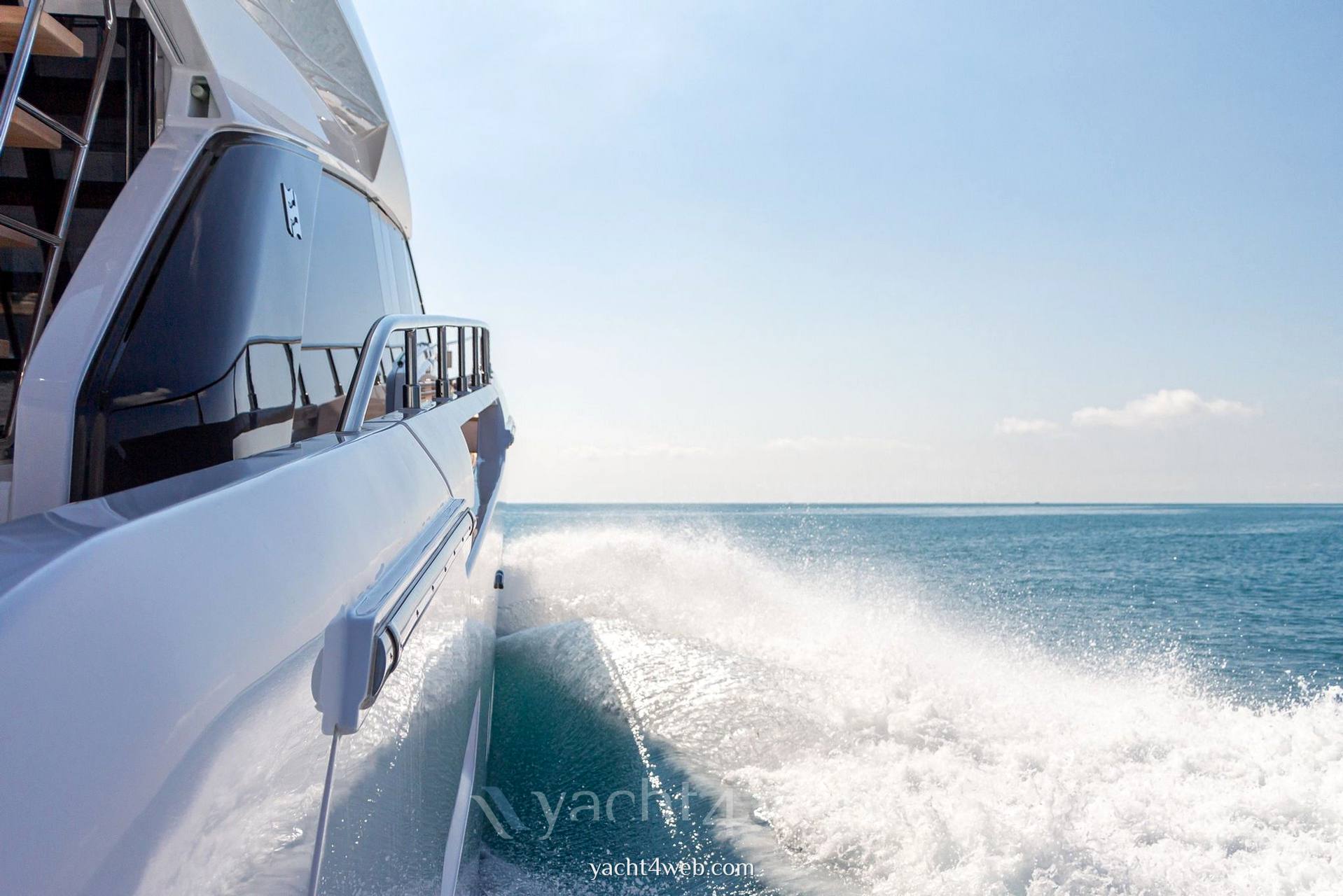 Ferretti yachts 670 barca a motore