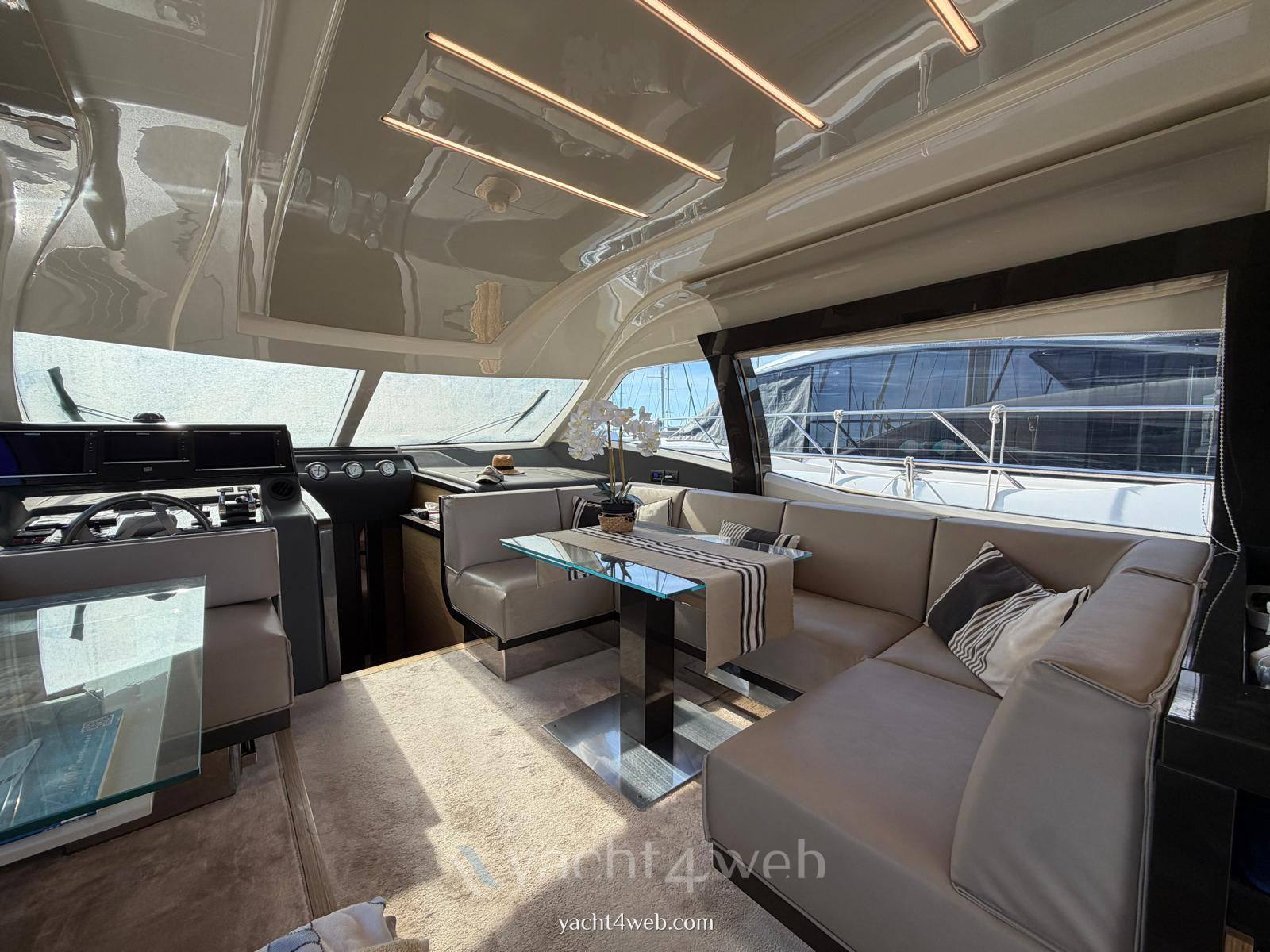 Ferretti yachts 550 Barca a motore usata in vendita