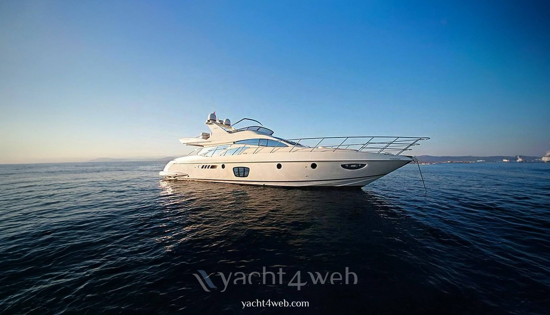 Azimut 62 