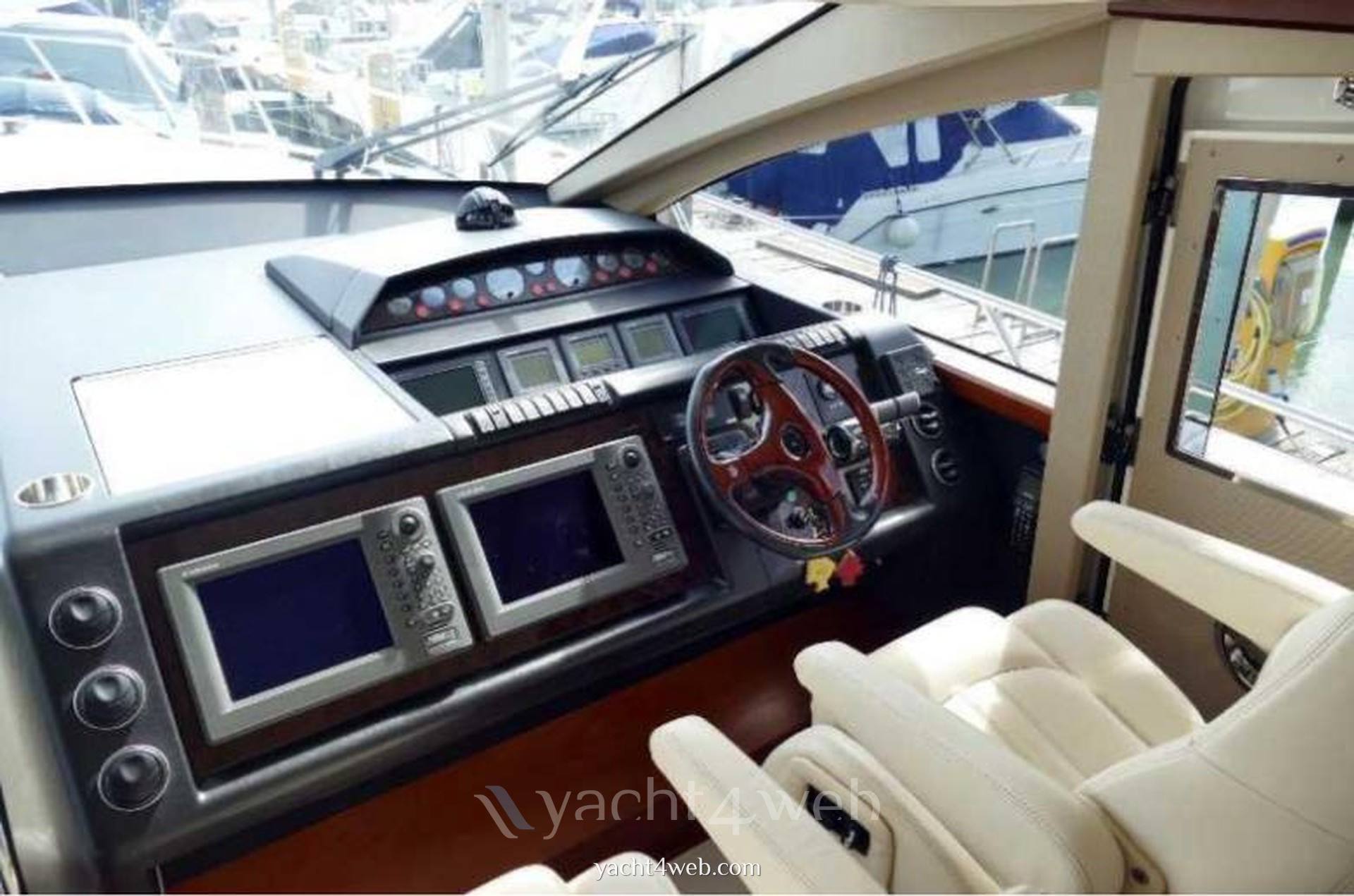 Princess V70 Yate a motor usado