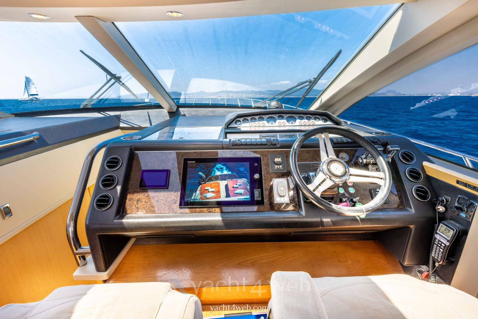 Princess V70 Bateau à moteur nouveau en vente