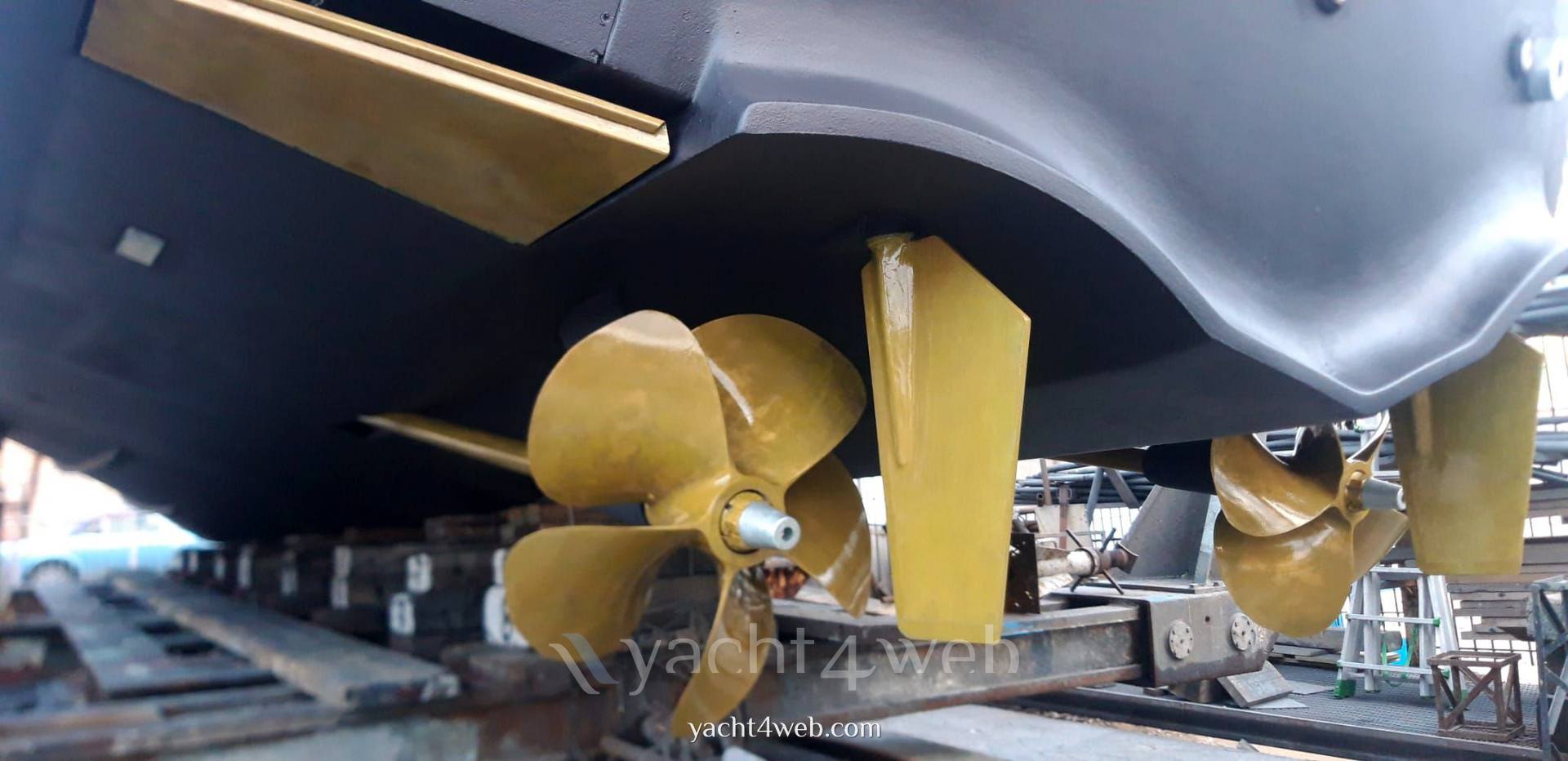 Riva 52 rivale 