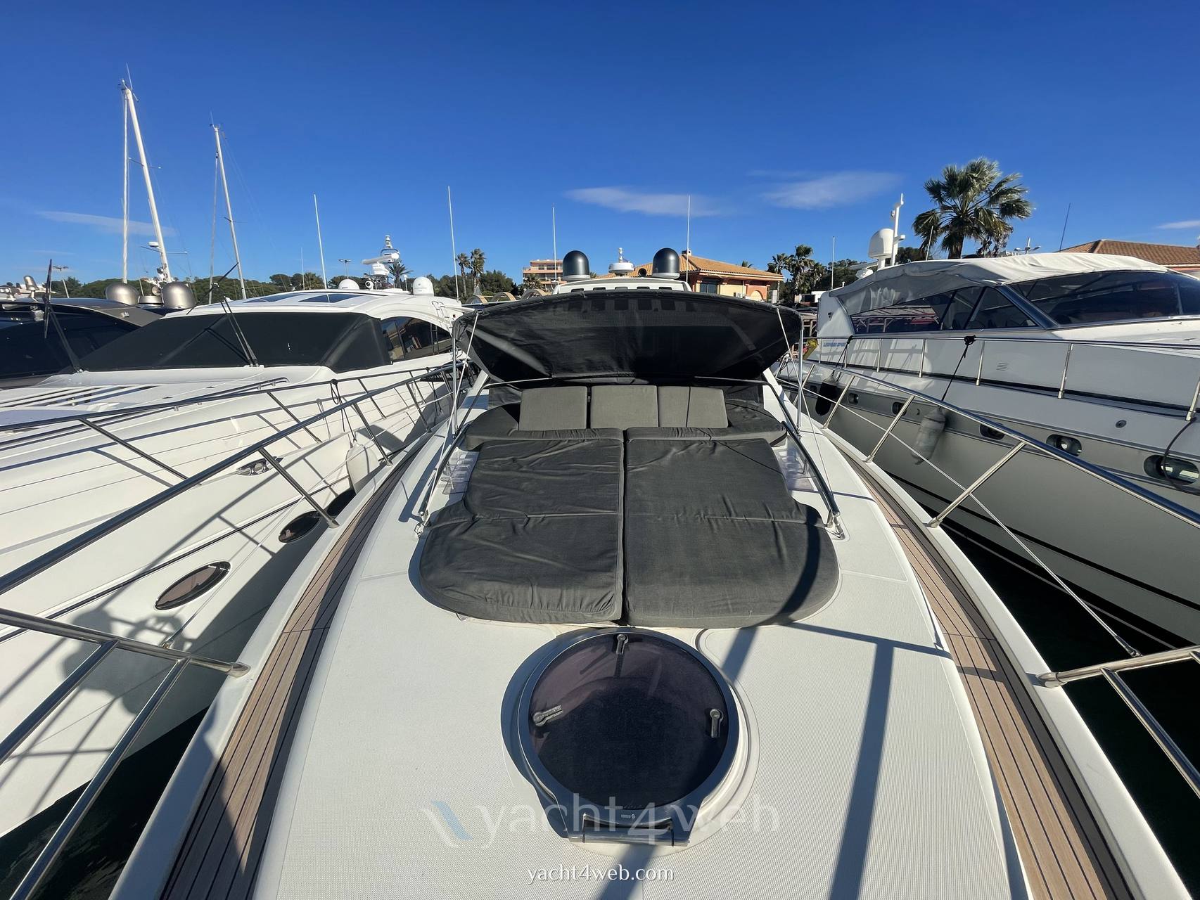 Azimut 68s Motorboot gebraucht zum Verkauf