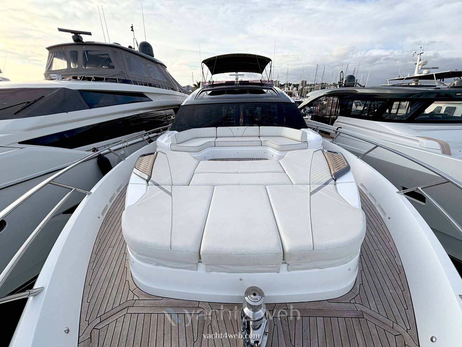 Princess S78 barco de motor