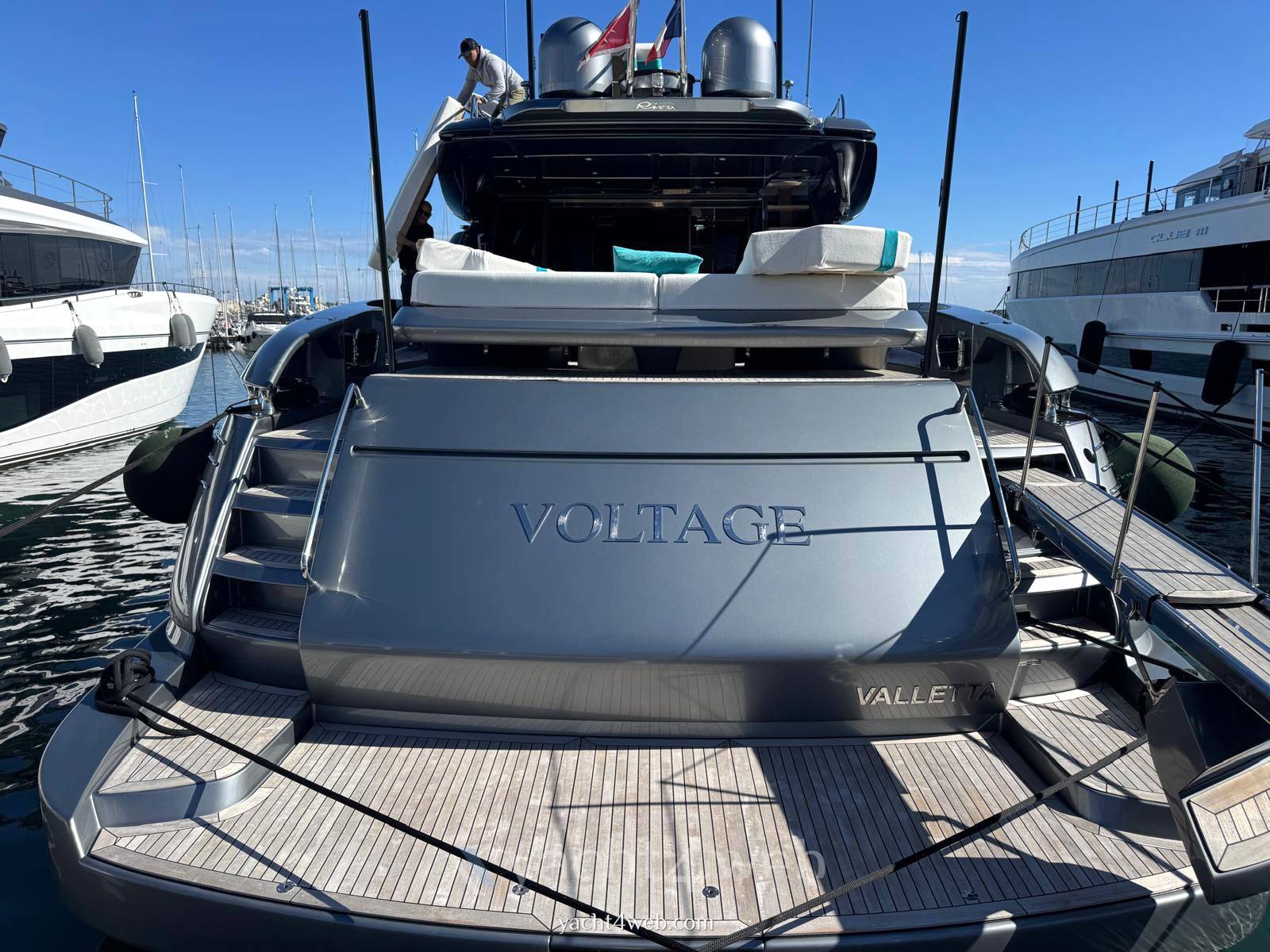 Riva 86 domino Motoryacht