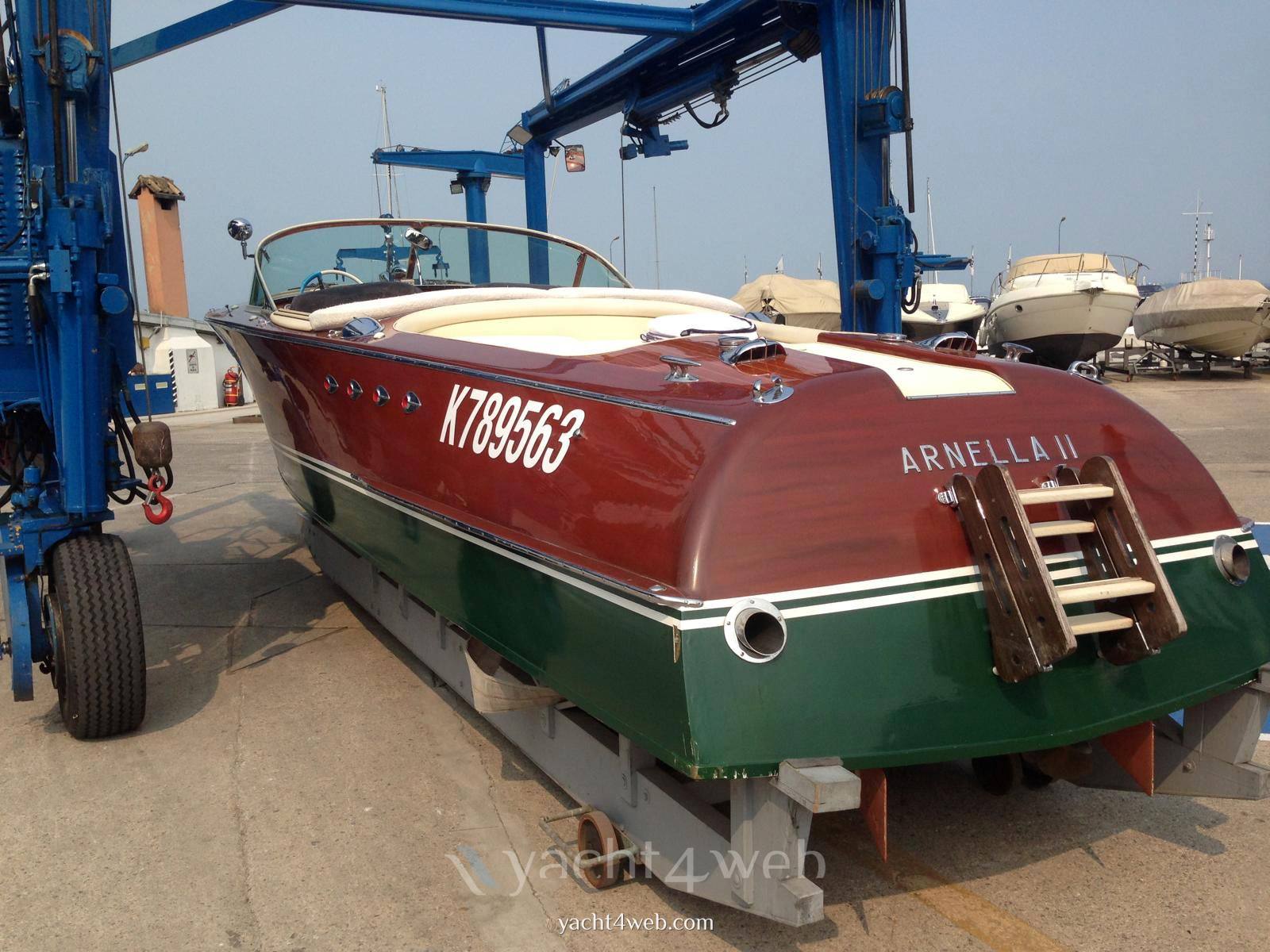 Riva Tritone aperto Motoryacht