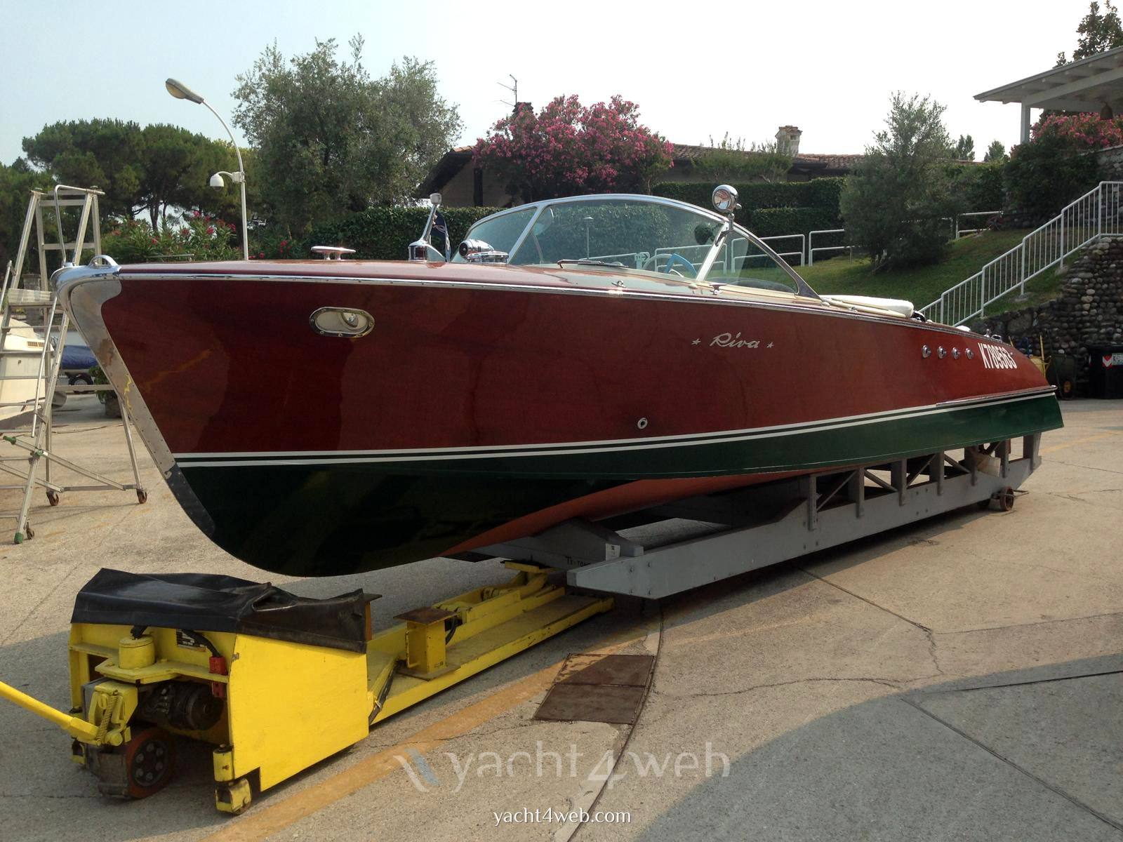 Riva Tritone aperto Motoryacht verwendet