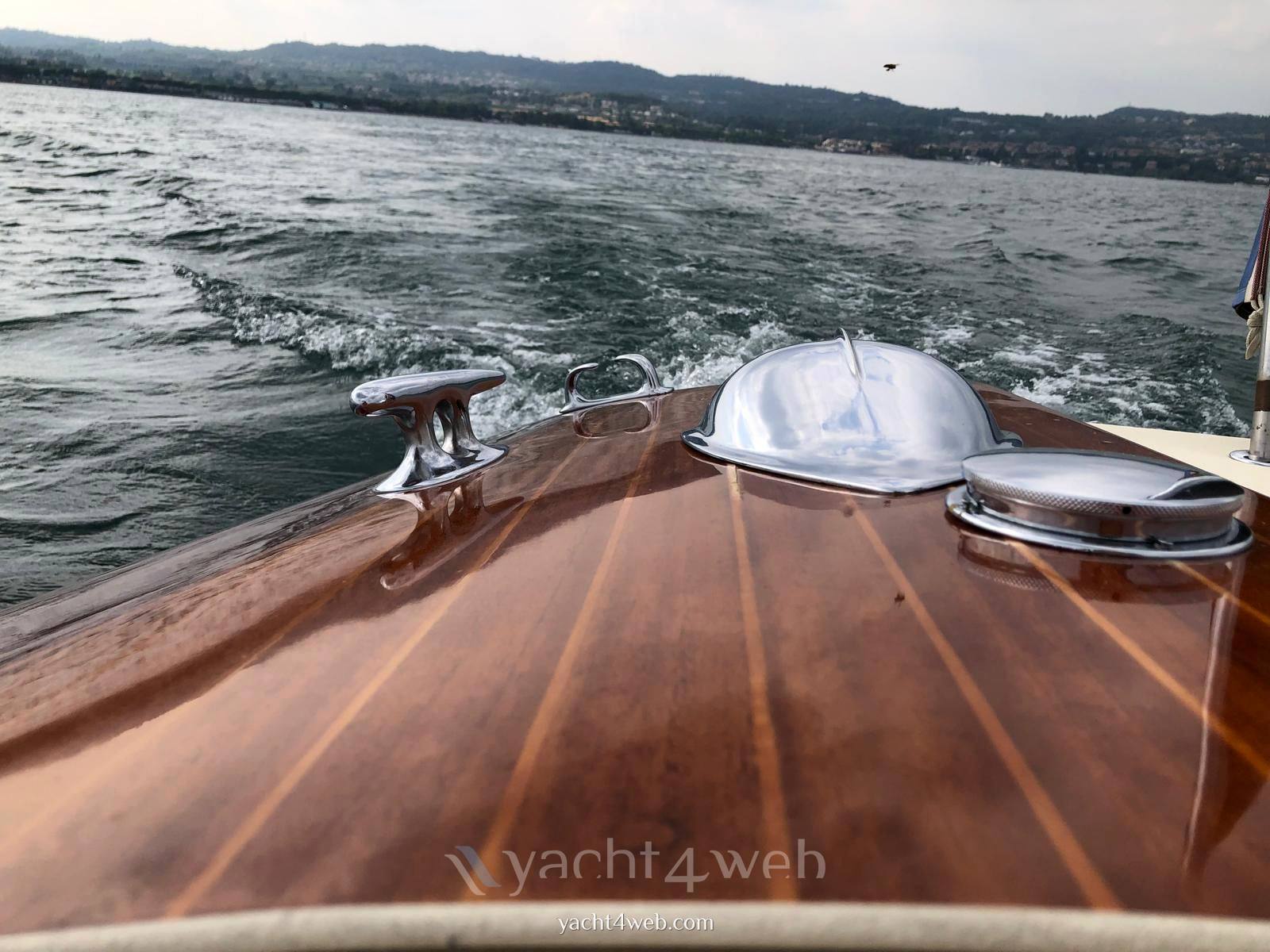 Riva Tritone aperto используется