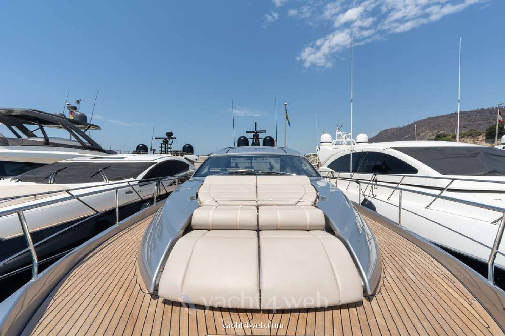 Pershing 7x Motoryacht