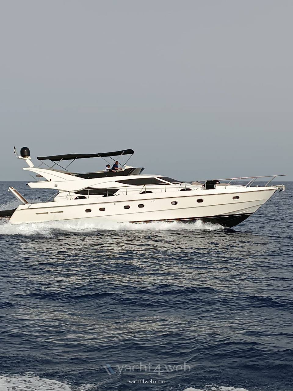Ferretti yachts 620 Barca a motore usata in vendita