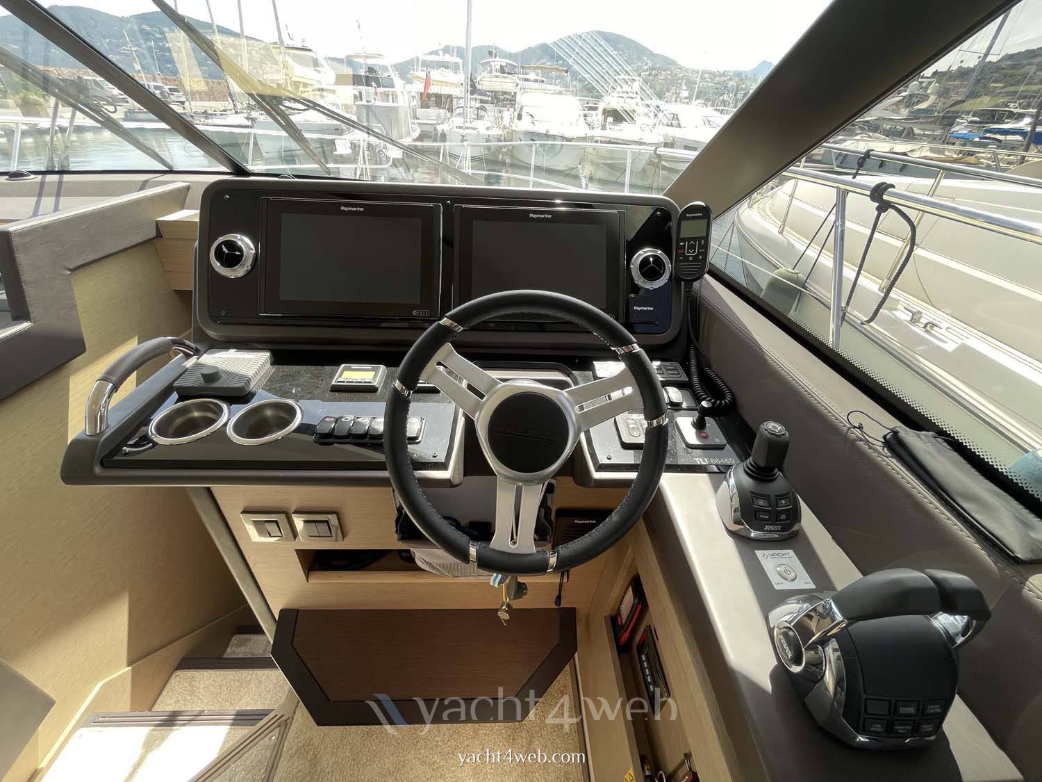 Jeanneau Prestige 460 fly Motoryacht