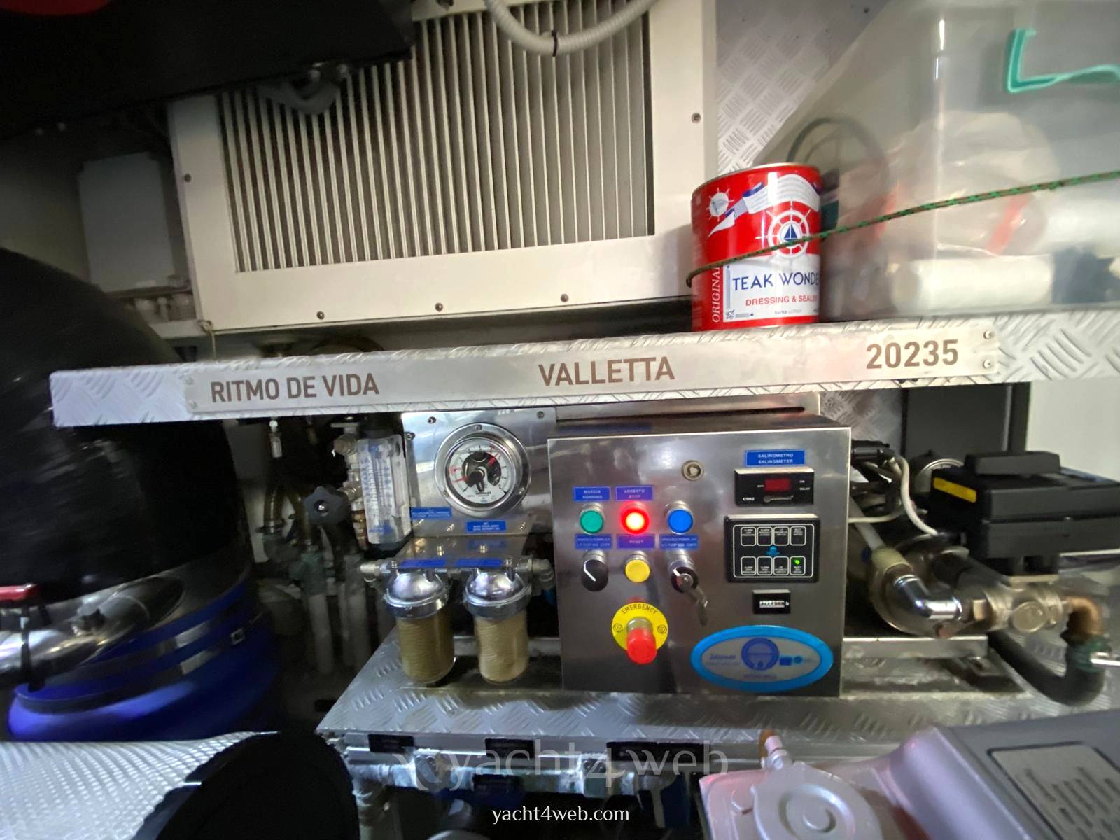 Pershing 70 barca a motore