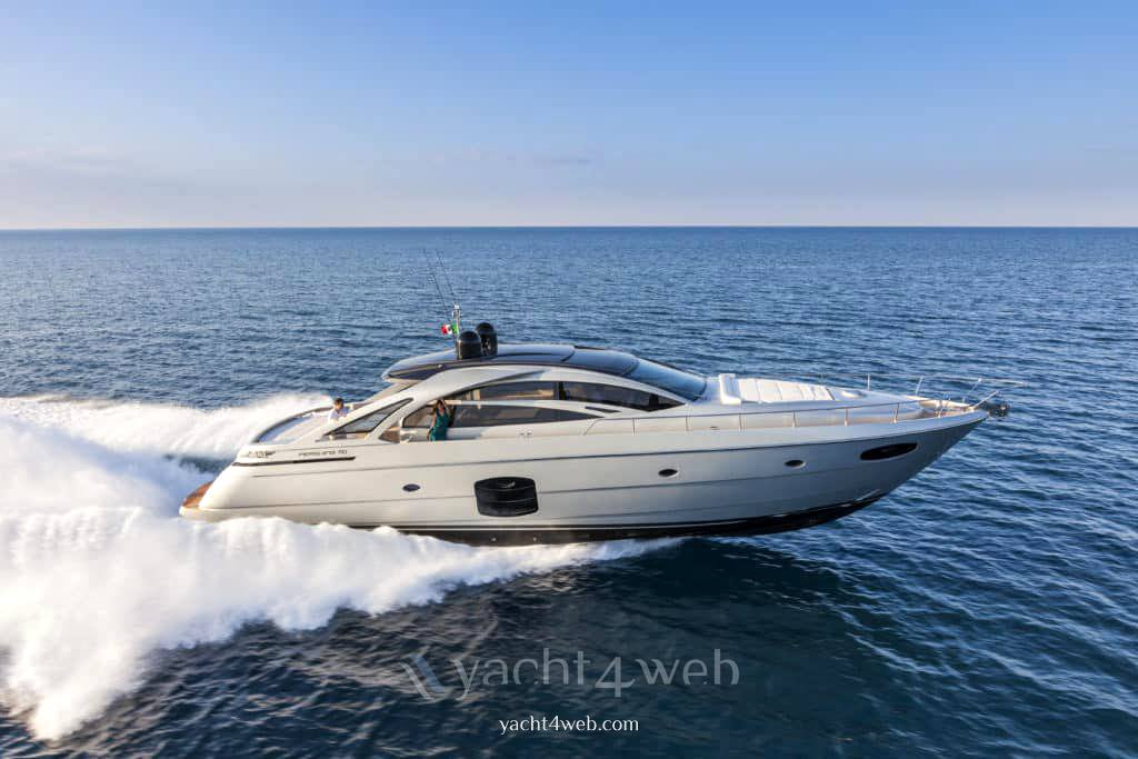 Pershing 70 