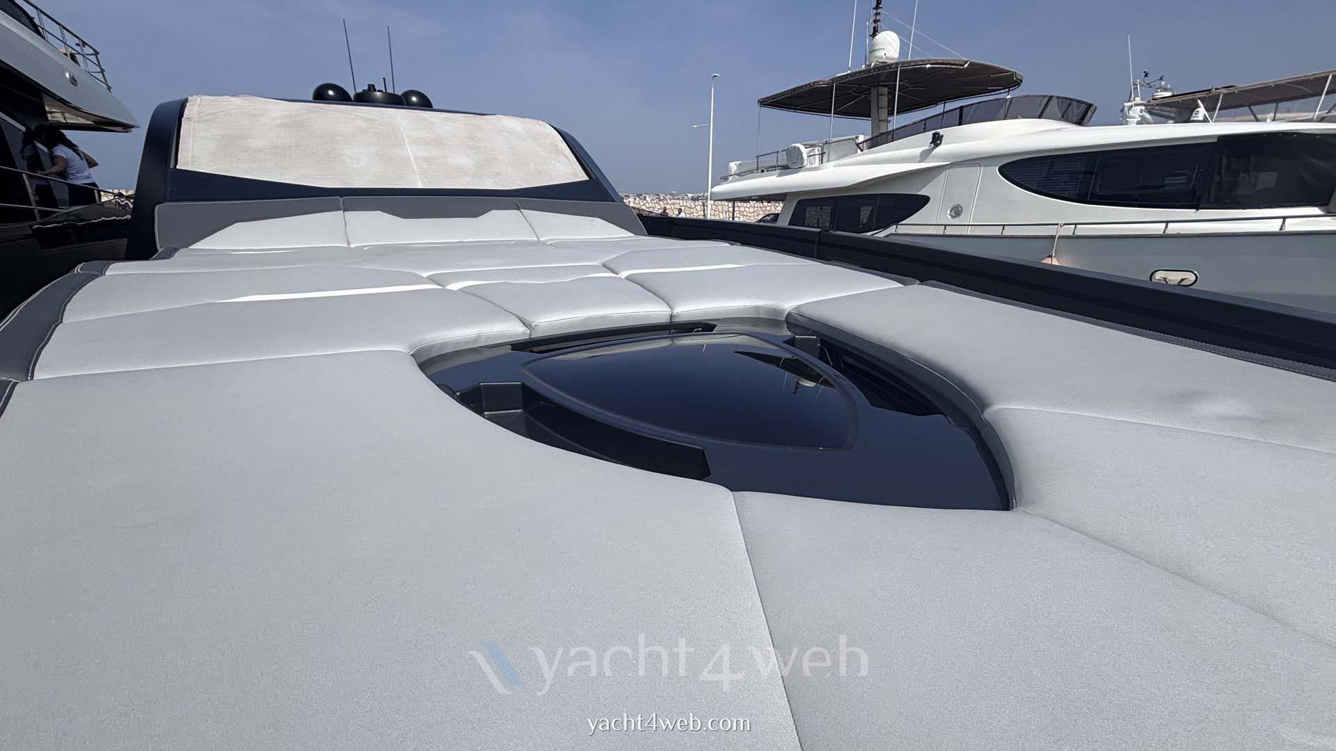 Tecnomar Lamborghini 63 barca a motore